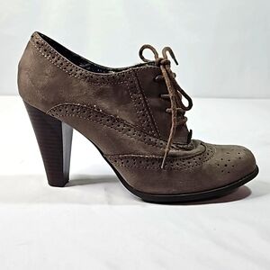 Fioni Women's Gray Suede High Heel Shoes/Booties Size 8